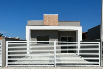 Casas novas 450 metros do mar - Ref.: 139