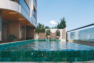 COBERTURA COM 3 SUÍTES DE FRENTE MAR 