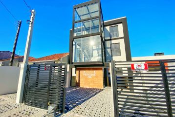 Apartamentos e Coberturas Novas no Edifício Perequê - REF:453