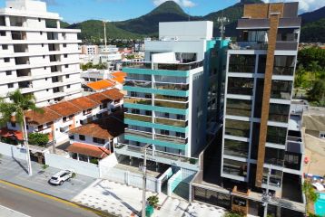 Cobertura duplex com piscina privativa em Caiobá - Ref.: 721